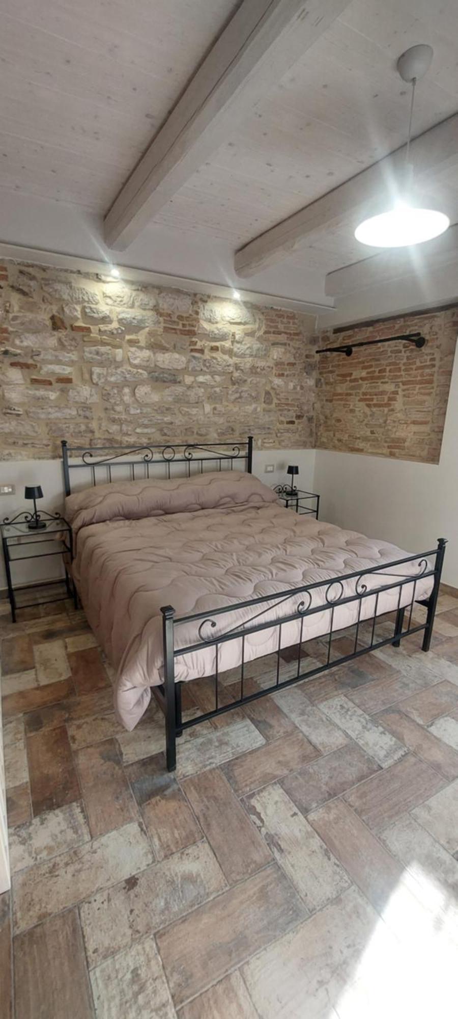 Via Mazzini Home Gubbio Exteriör bild